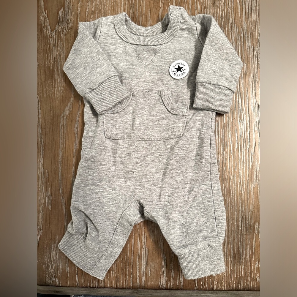 converse jump suit